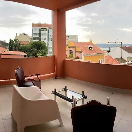 Apartamento Piso Ideal Para Familias Con Espectacular Vistas *