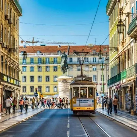 Piso Ideal Para Familias Con Espectacular Vistas Lisboa